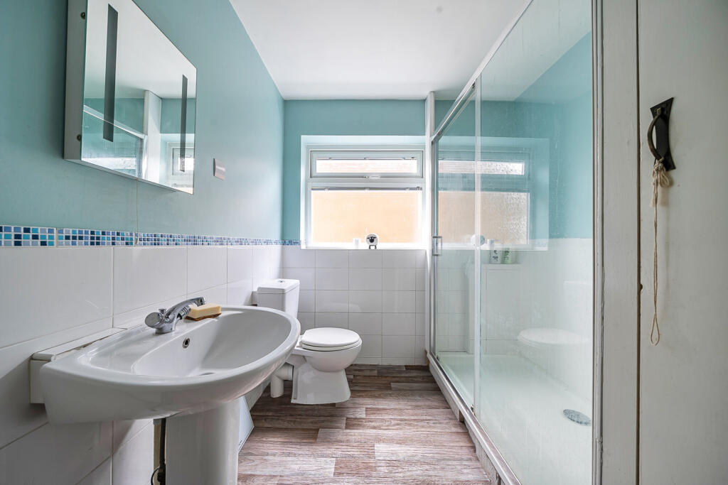 1298961-12-6839ce...