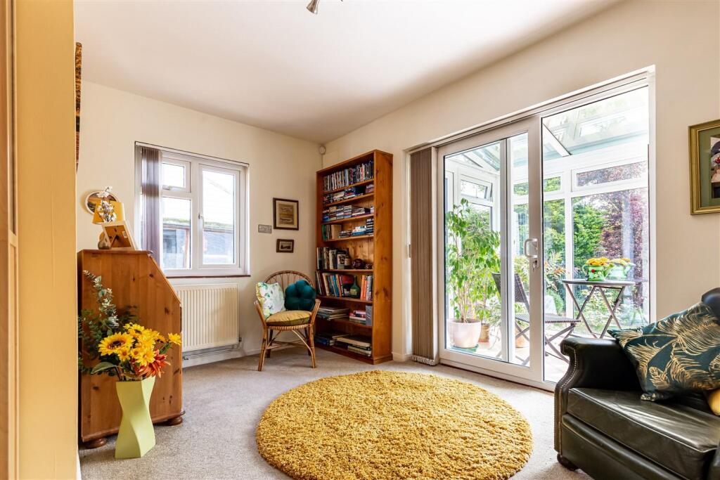 10 Orchard Drive  (13).jpg