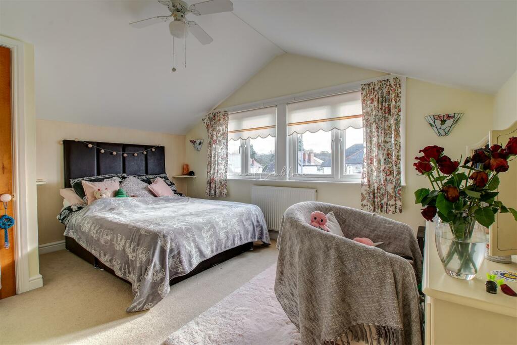 Rhydypenau Road, Cyncoed, HernCrabtree (23).jpg