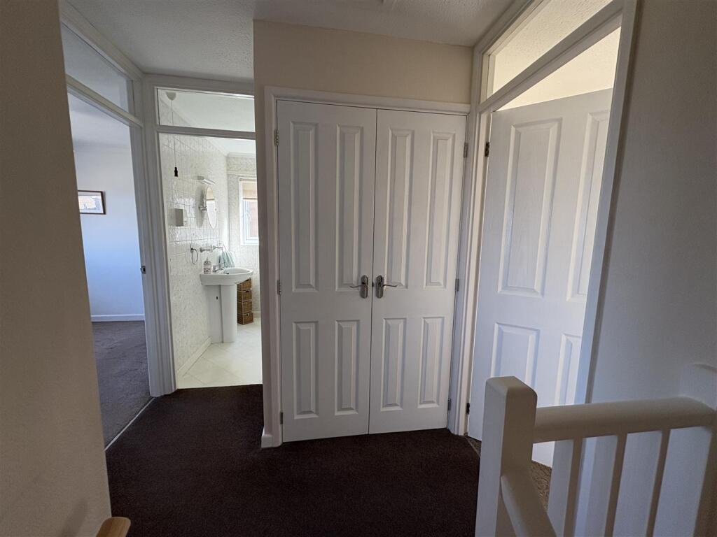 First Floor Landing.jpg