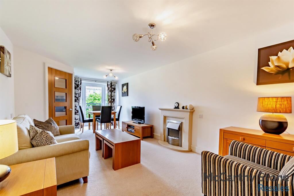 8645484-interior15-800.jpg