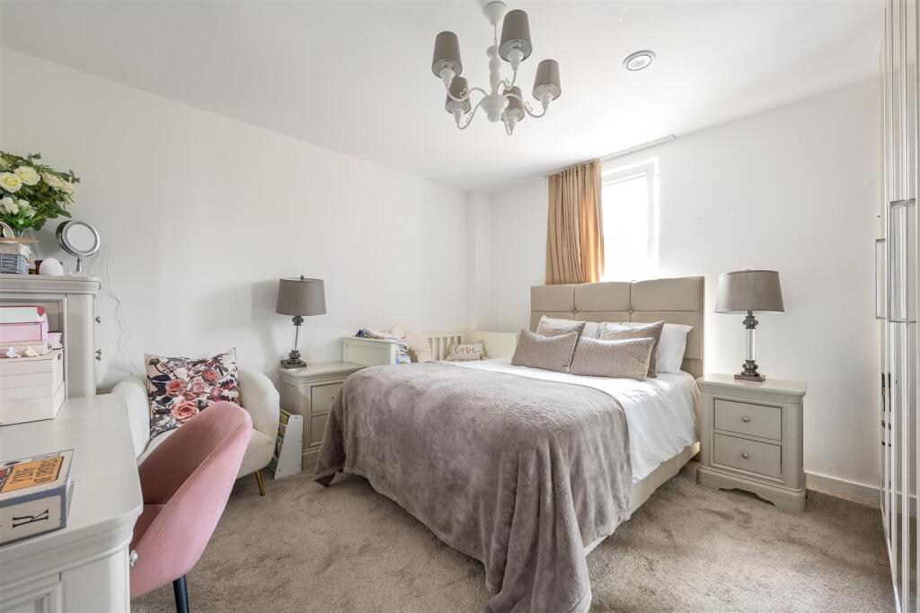 Bedroom-2.jpg