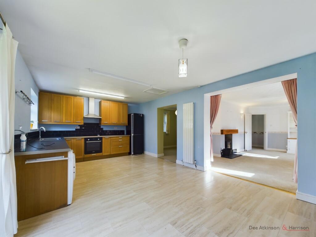 Kitchen/Dining Room