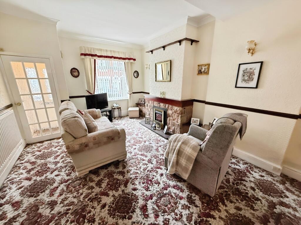 Living/Dining Area