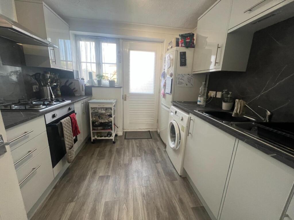 Kitchen.JPG