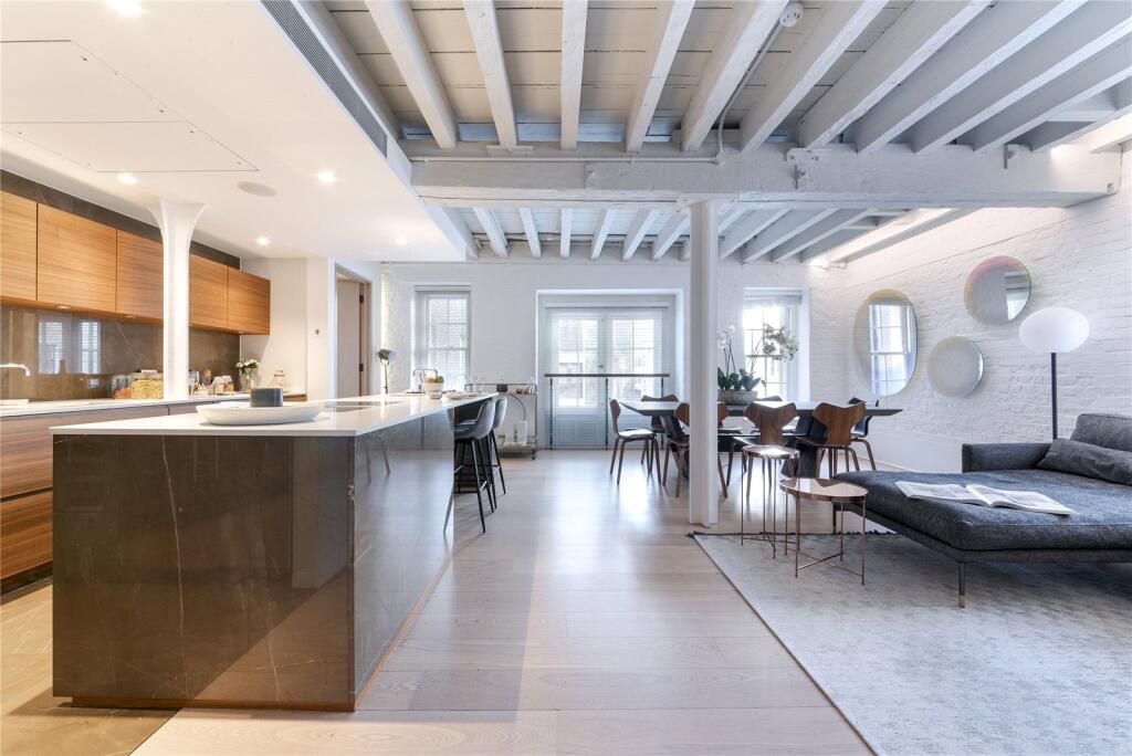 Kitchen/Reception