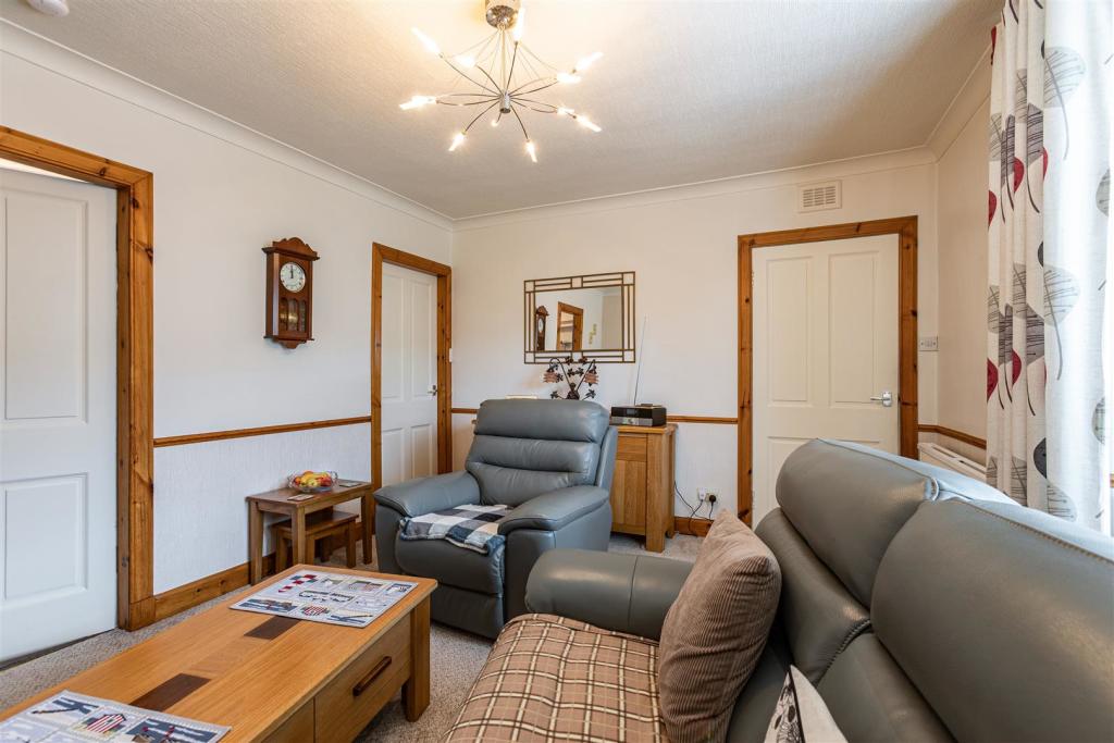 17 Woodside Place Galashiels 10.JPG