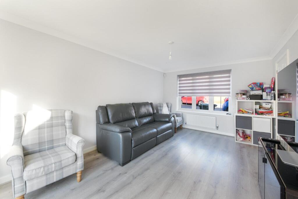 HAYTON CRESCENT,  6.jpg