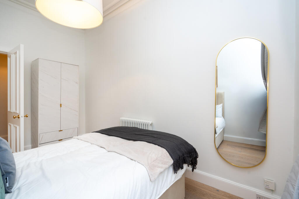 9 1F2 Comely Bank Place, Stockbridge, EH4 1DT (10)