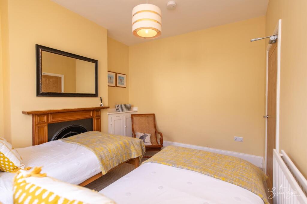 Snug/Ground Floor Bedroom