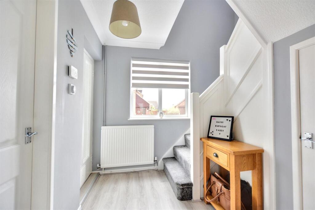 Entrance Hall_2.jpeg