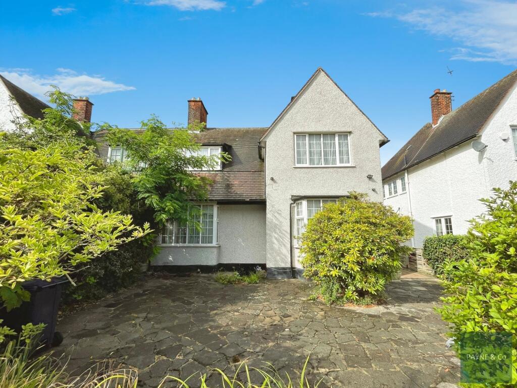 Holcombe Road, Ilford, IG1