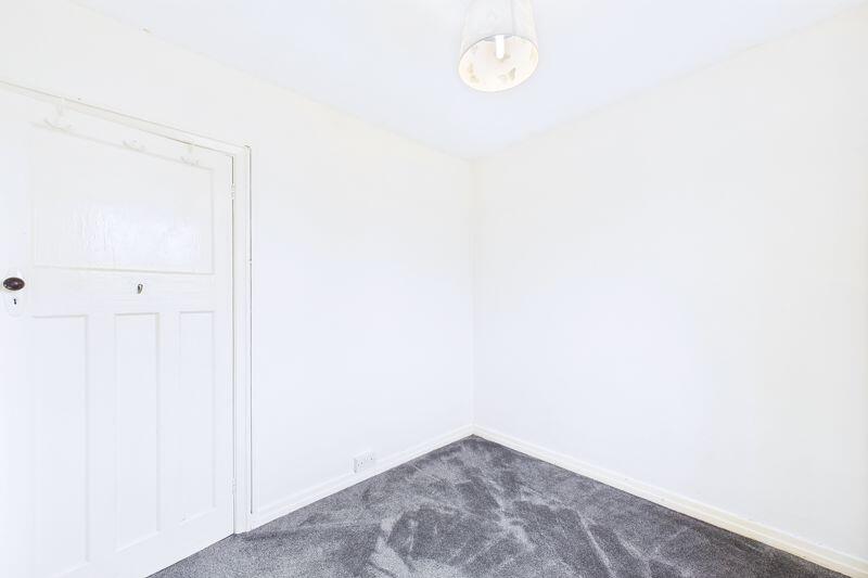 Bedroom 3 side