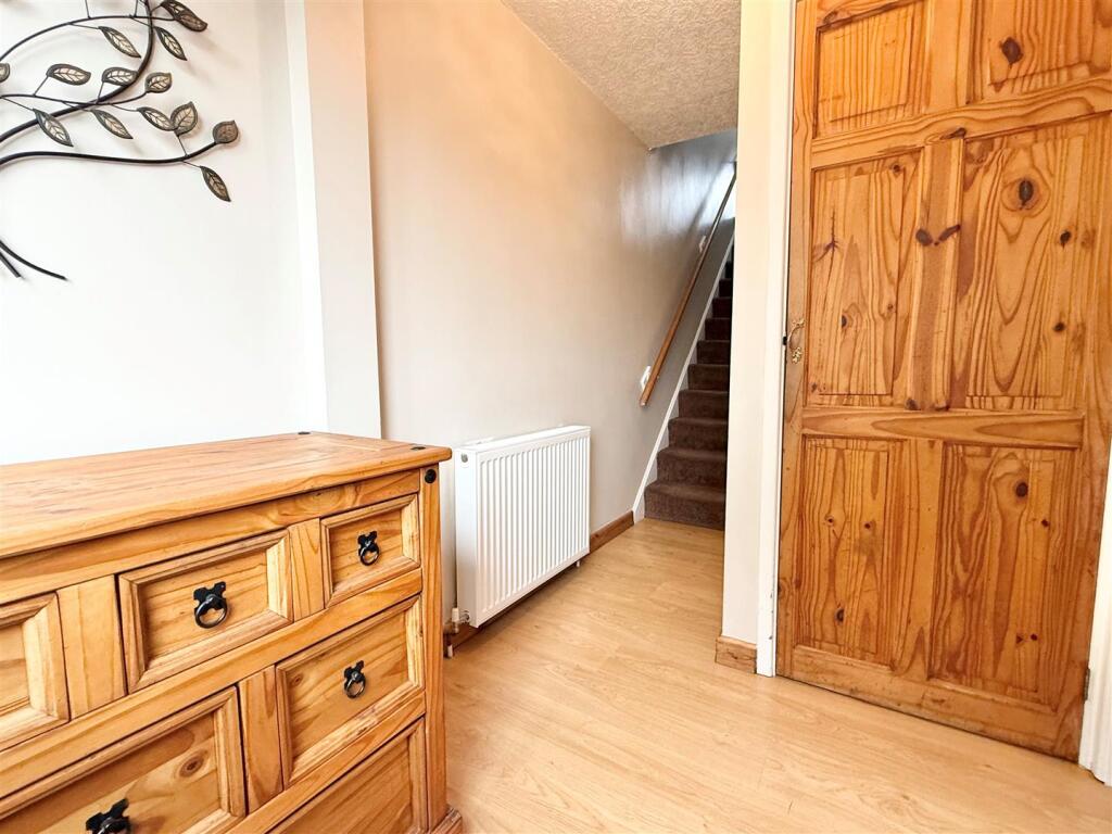 Hallway.jpg
