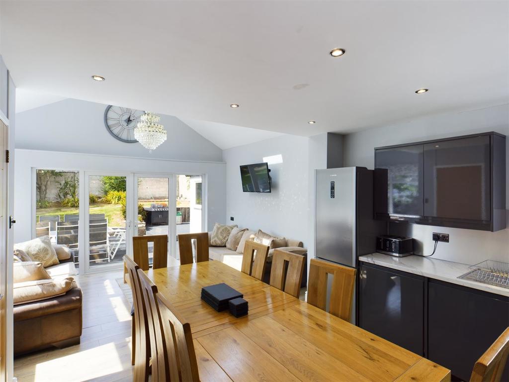 Kitchen and lounge.jpg