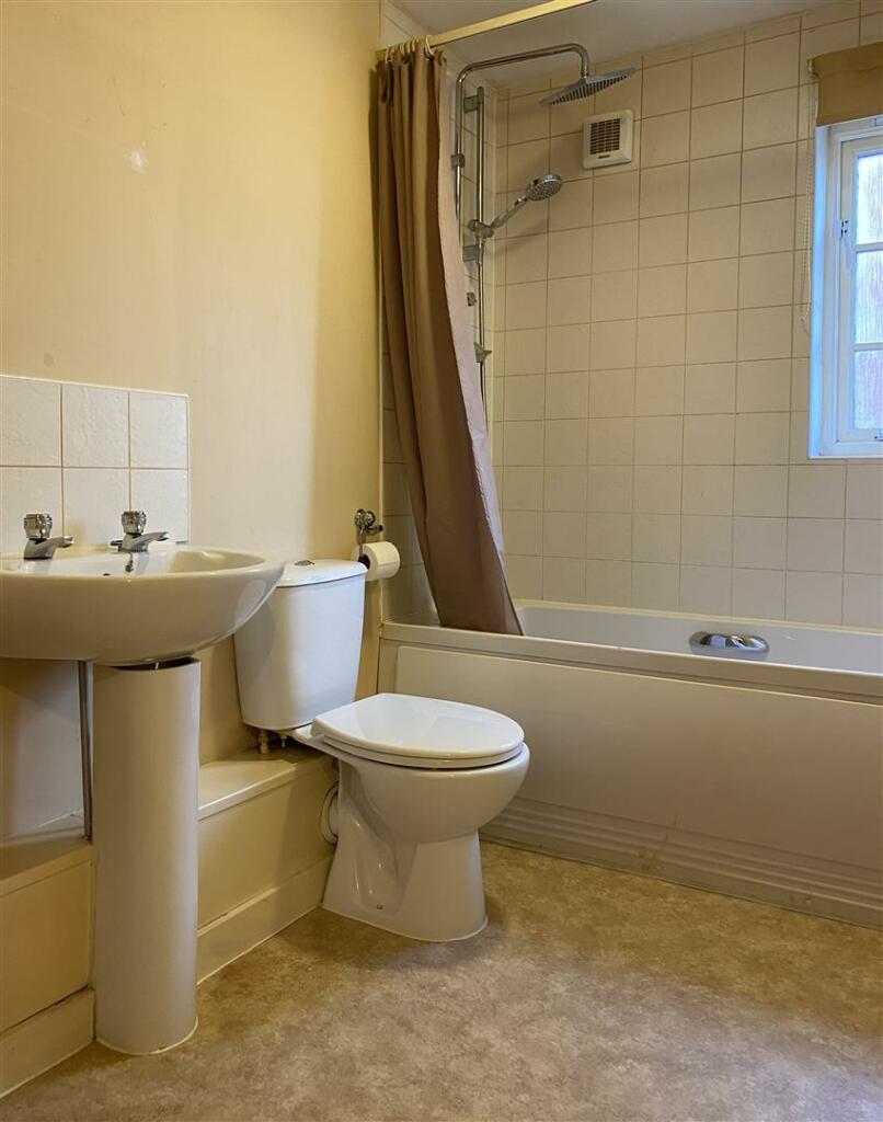 bathroom.jpeg