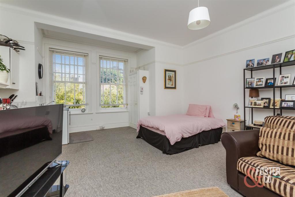 Fourth Avenue 39 Flat 1-5.JPG