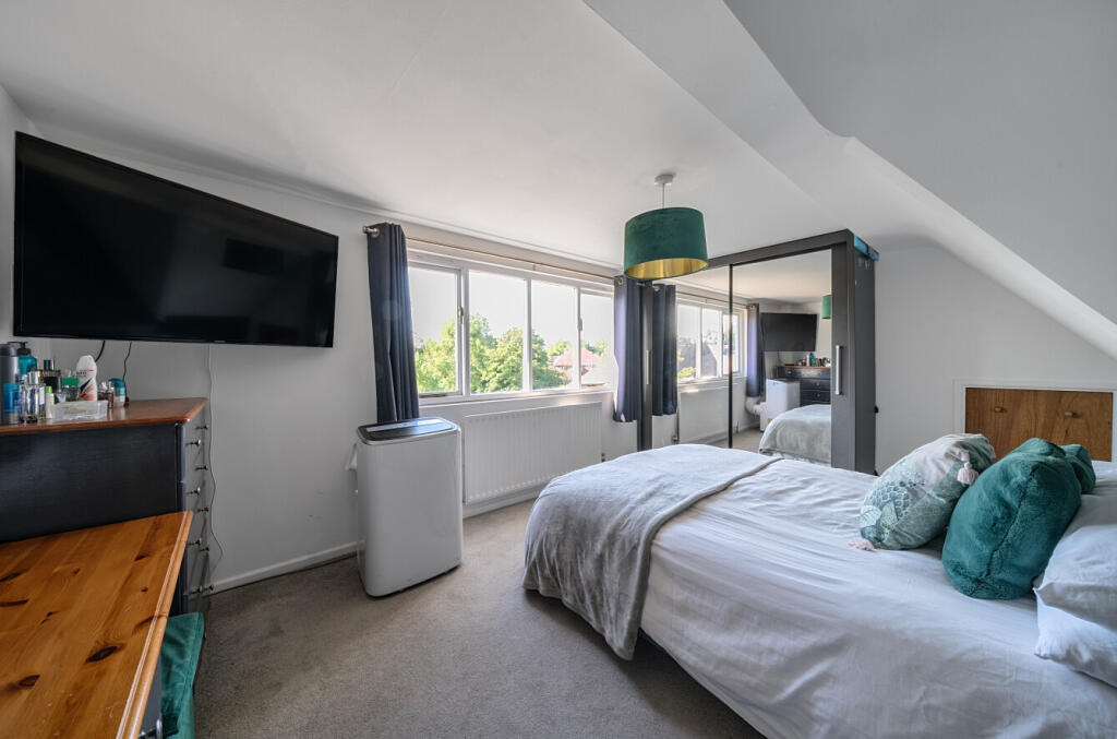 1301755-6-683d57c...