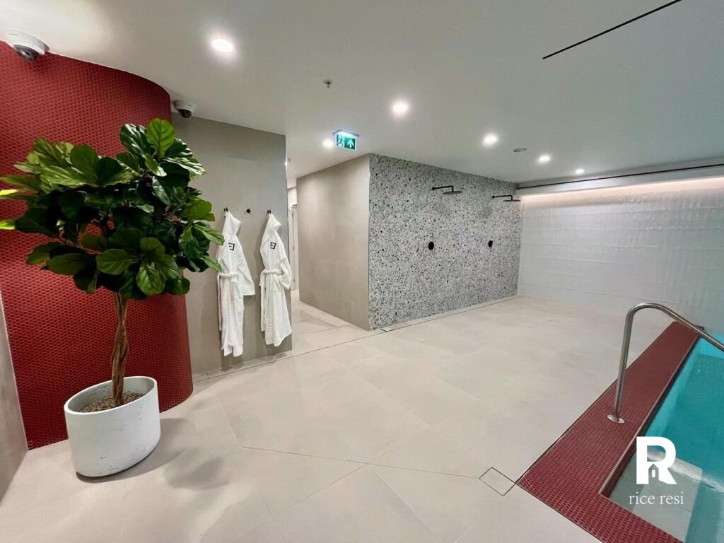 Eden House - Indoor Pool
