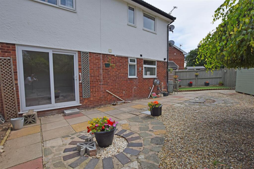 Garden View 3.JPG