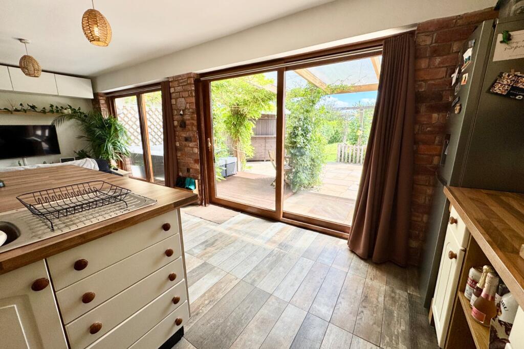 Kitchen/Family Room