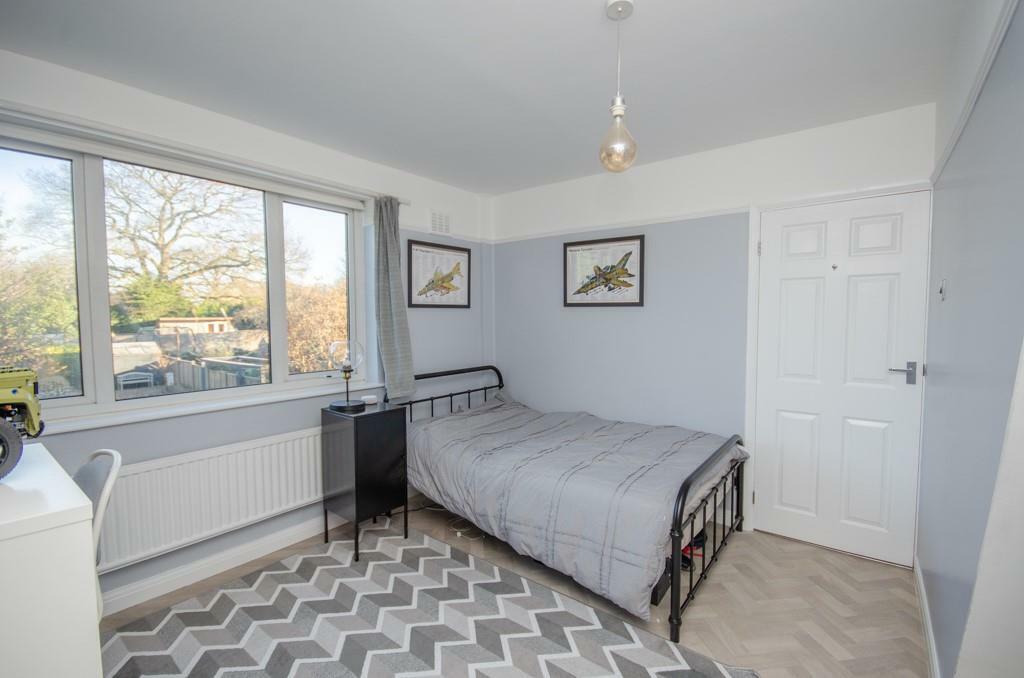 Bed 2 pic 2.jpg