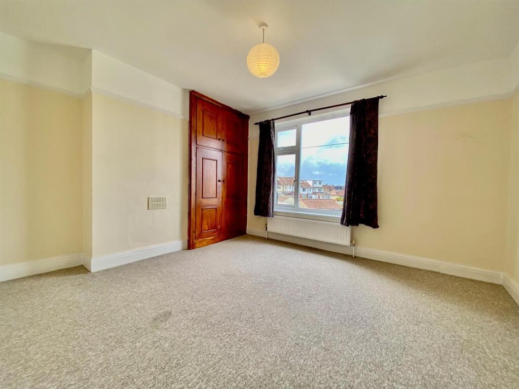 Bedroom 2.jpg