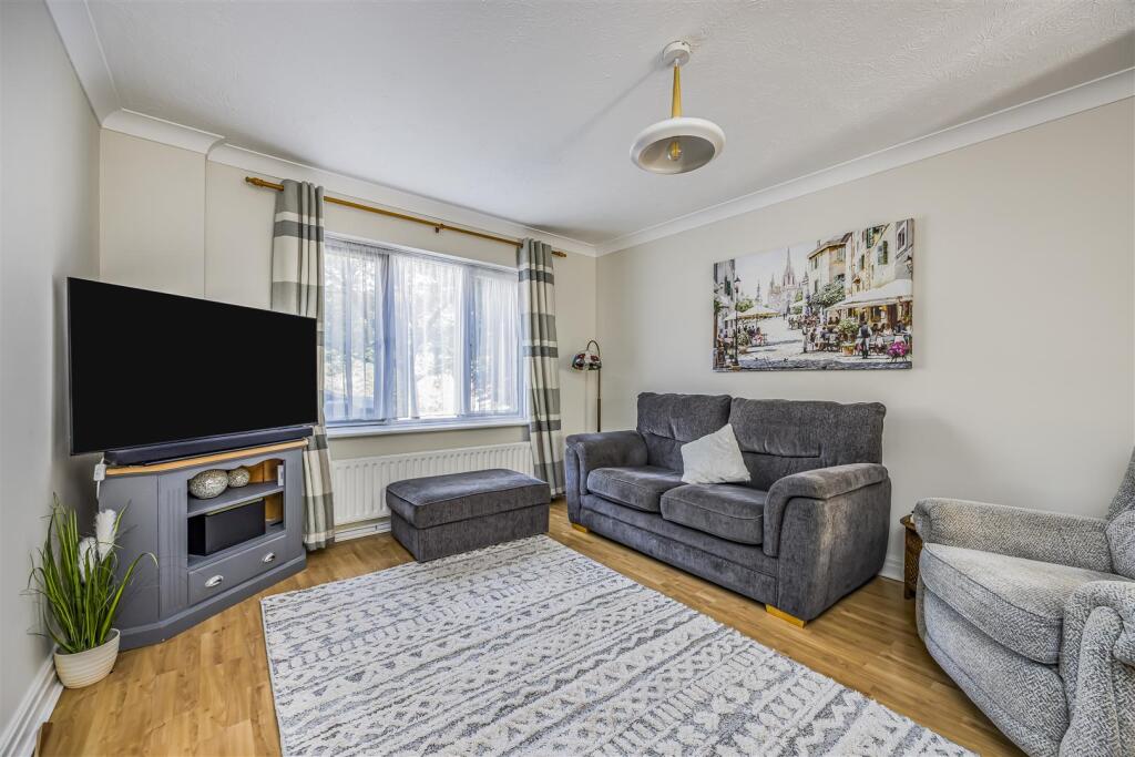 10 Malvern Mews, Emsworth-PorticoMarketing-Treagus