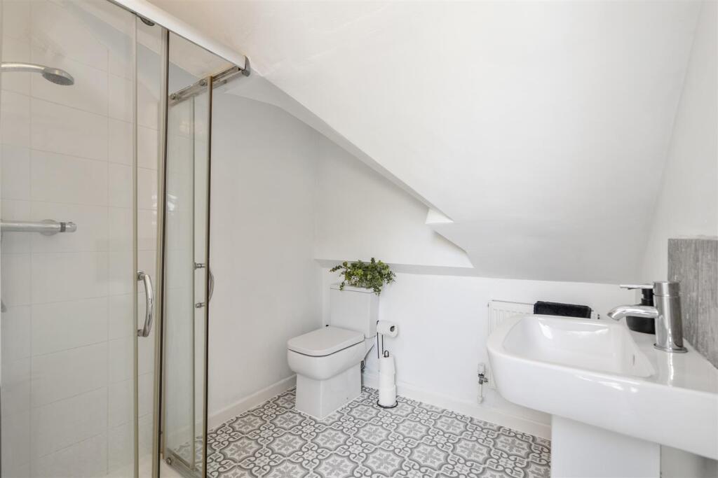 62 Aylesbury Road_11.jpg