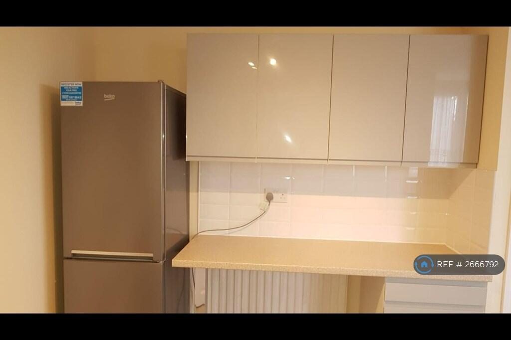Fridge