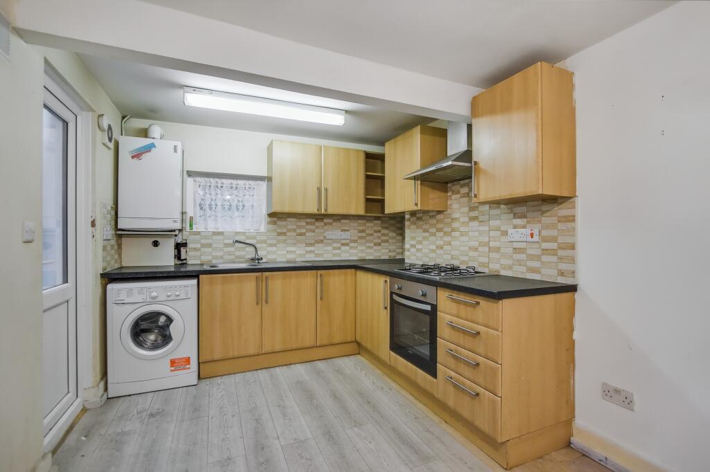 18 Morton Road, Stratford, London E15 4AN