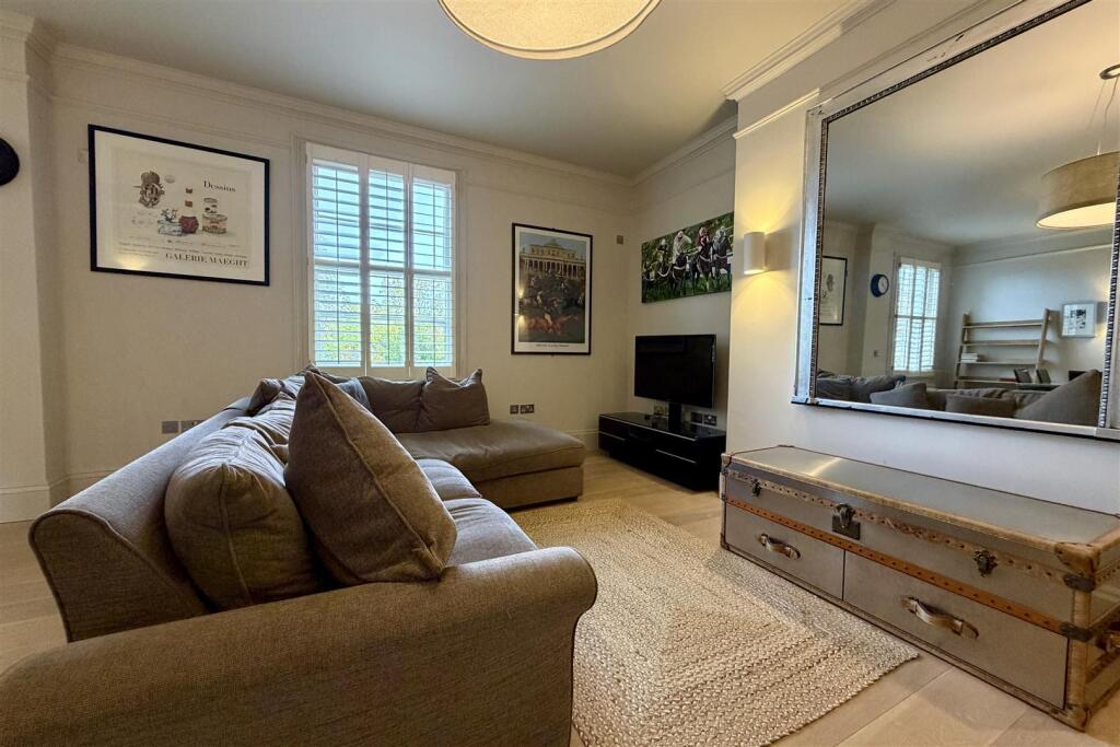 Oriel Road, Cheltenham GL50 1XN