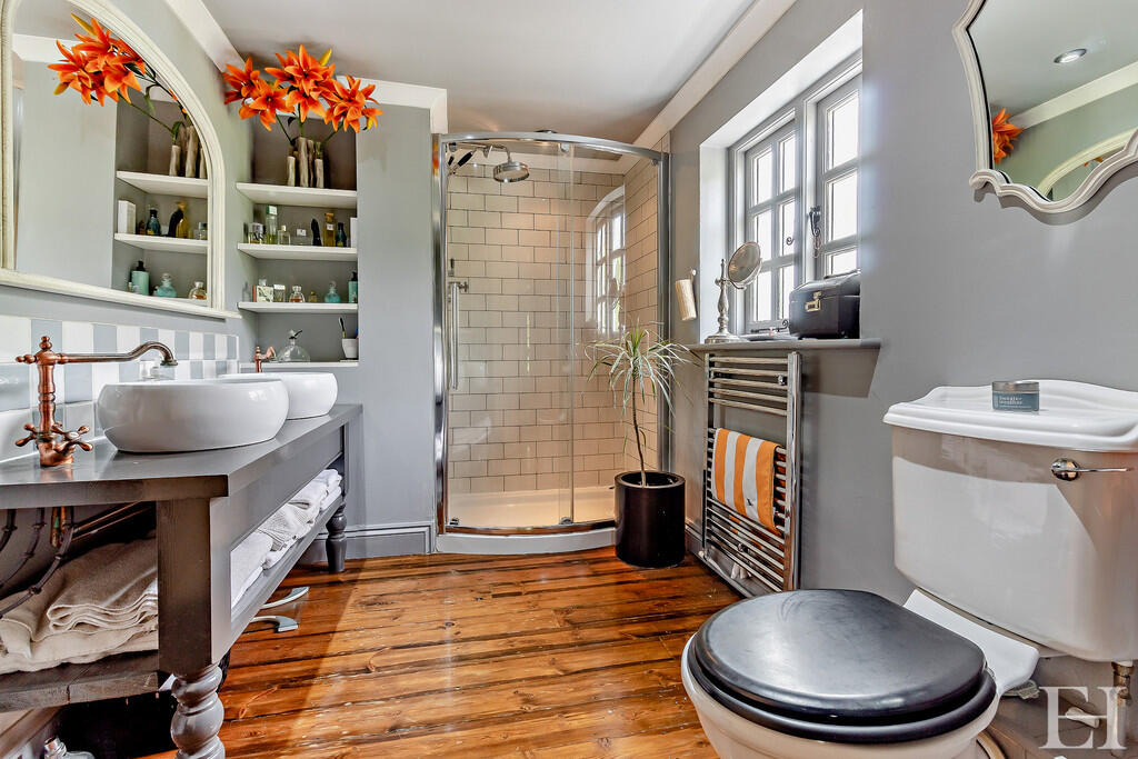 8648440-interiorW...