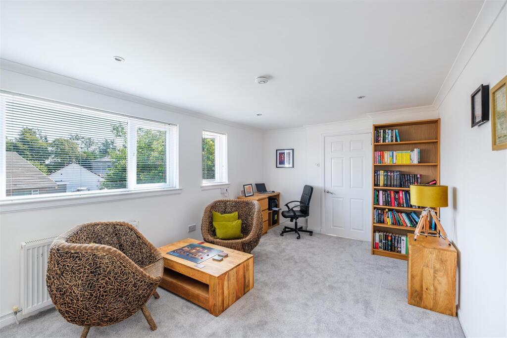 Dunavon Crescent-35.jpg