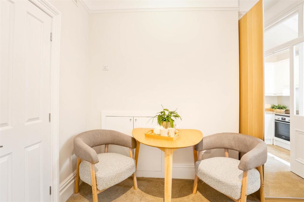 1508626323 - F2 - 7.jpg