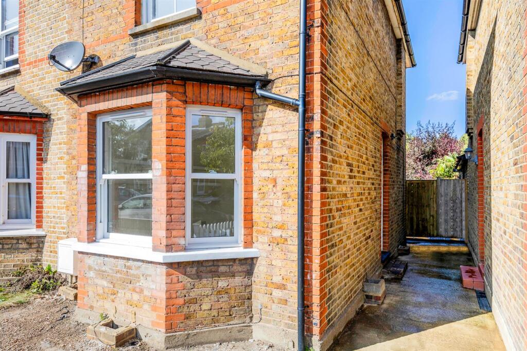 BEACONSFIELD ROAD, 87 (5).jpg