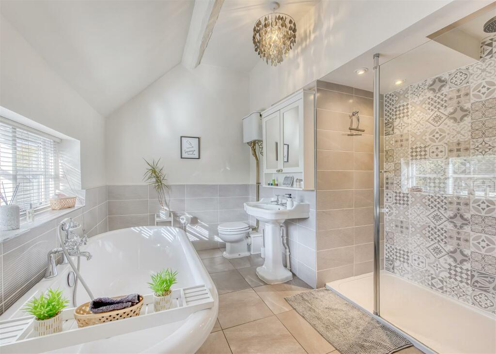 Village Farm-bathroom.jpg