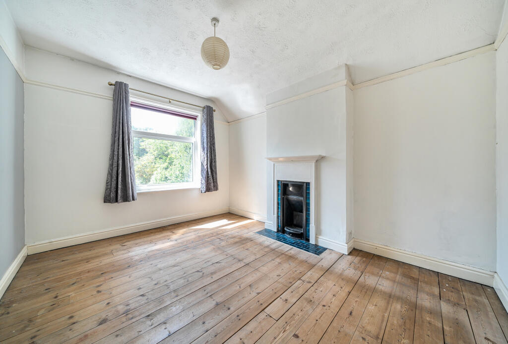 1339859-6-689a2d7...