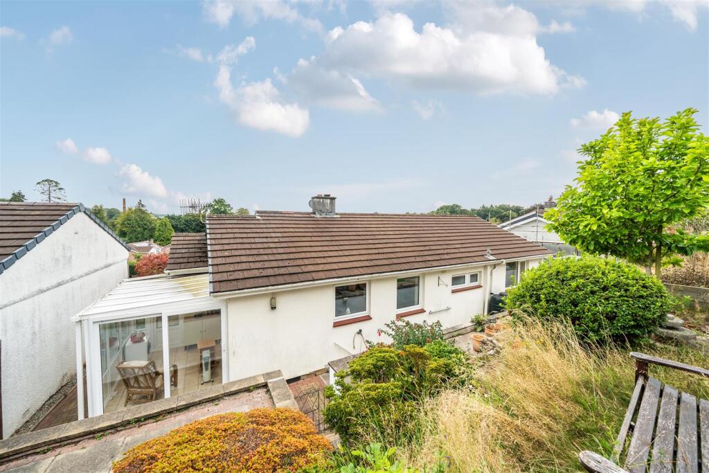 Crescent Gdns Rear..jpg