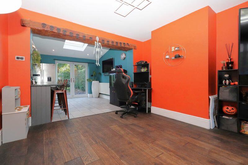 Through Open Plan Kitchen/Diner/Lounge