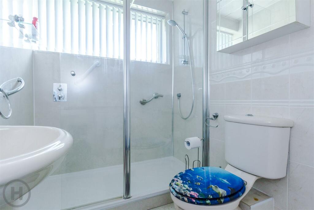 Shower Room.jpg