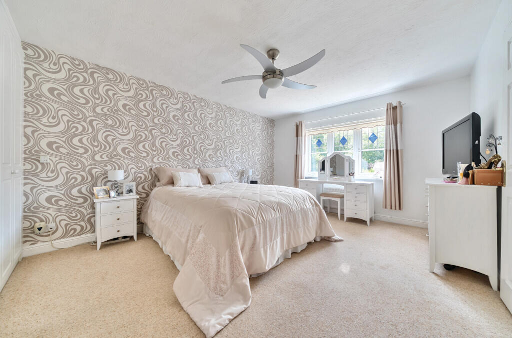 1302087-13-685e9f...