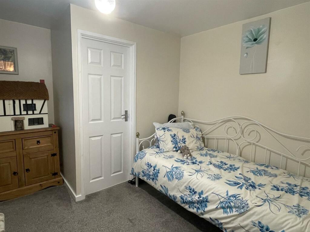 Bedroom.jpg