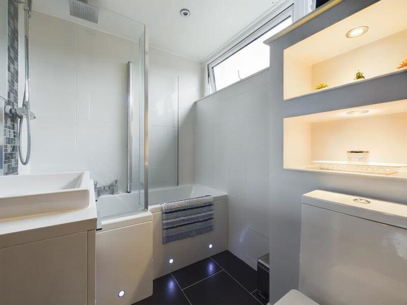 Main bathroom