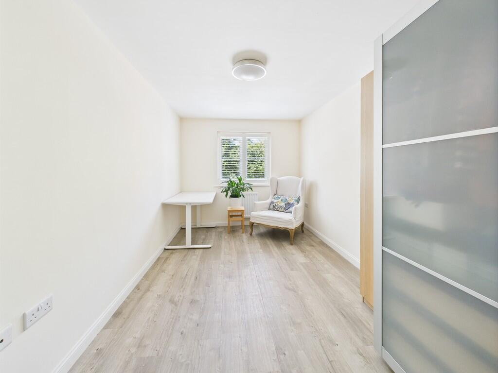 CAM05372G0-PR0026...