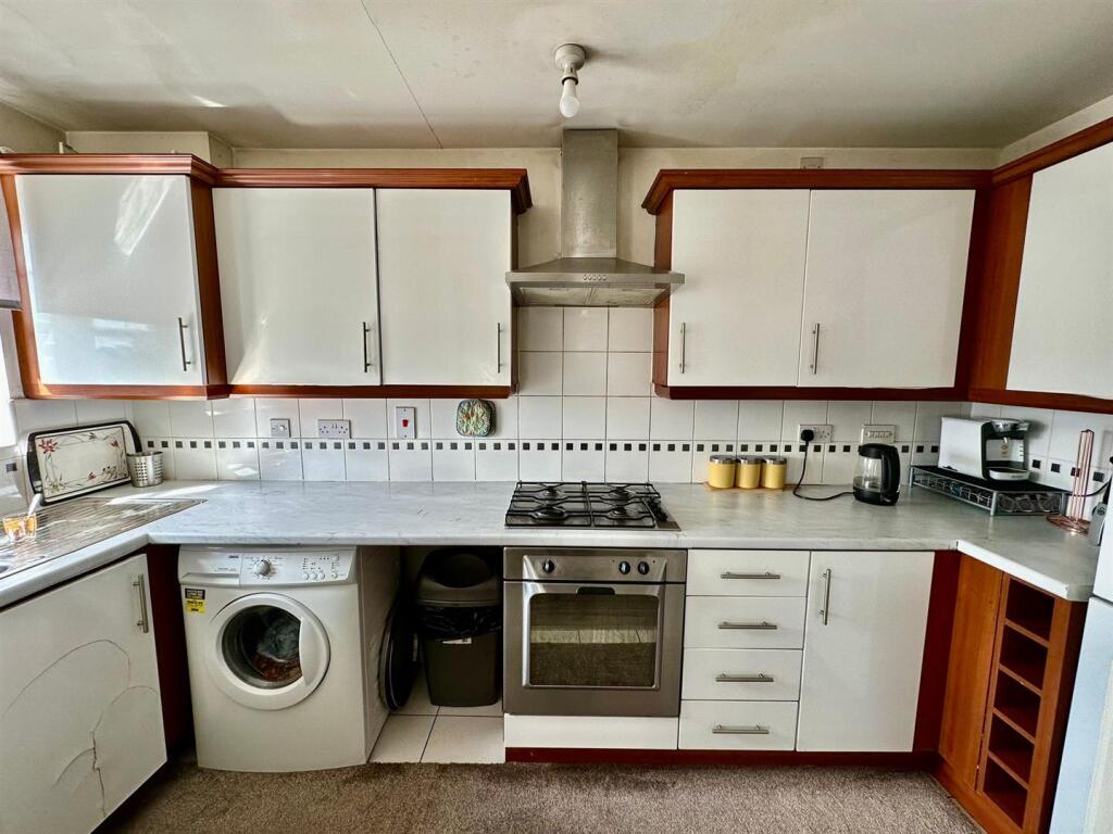 WhatsApp Image 2025-09-05 at 13.42.07_da1adc81.jpg