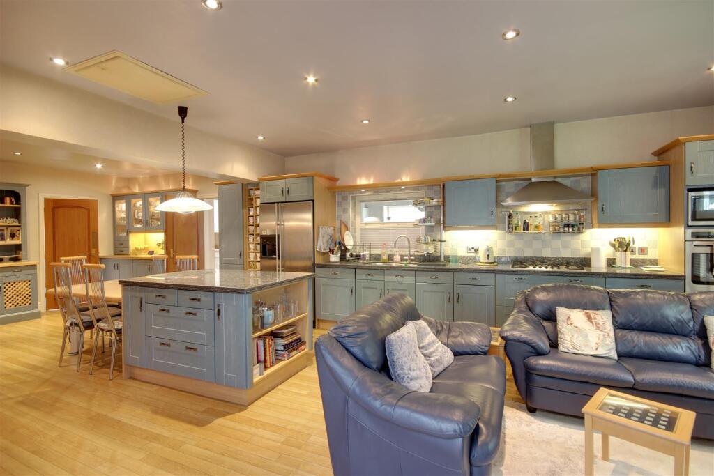 Open Plan Living Kitchen