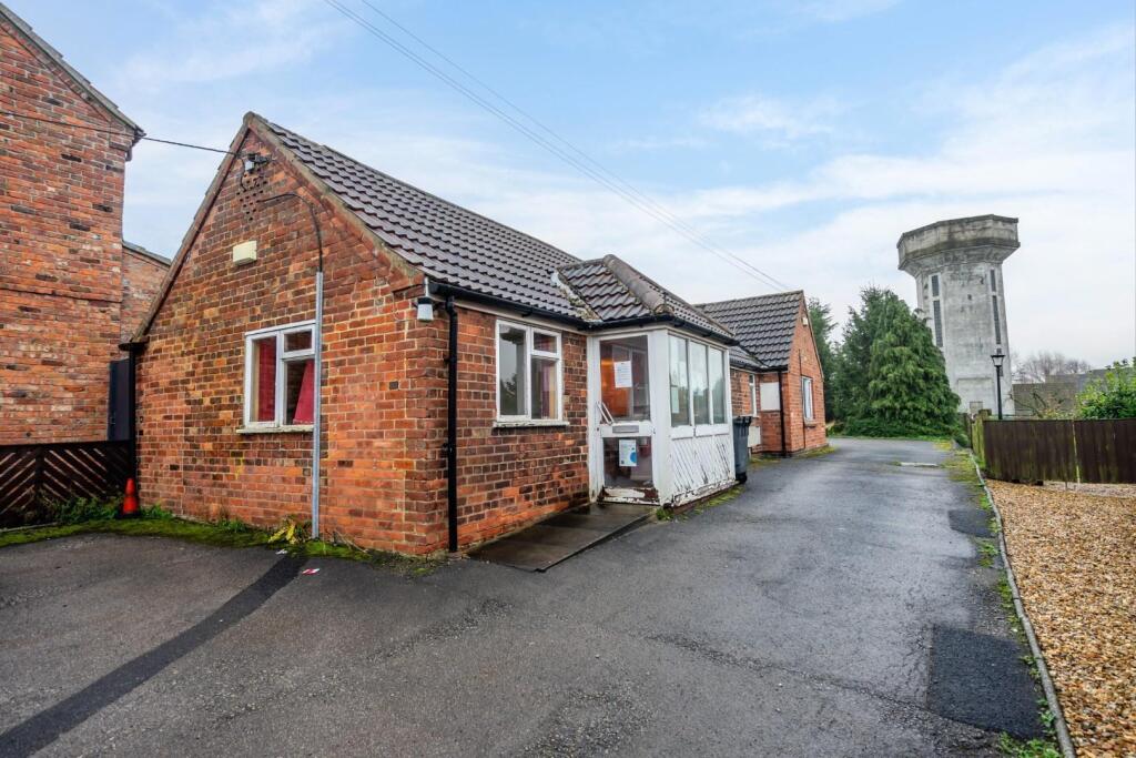 54A Main Street External.jpg