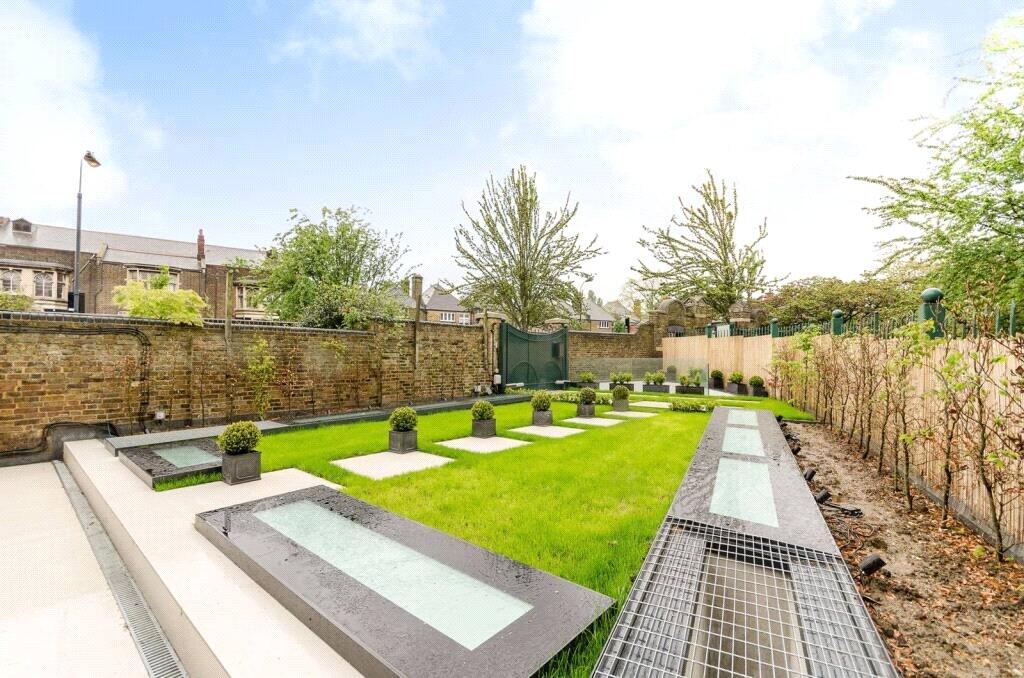 Margravine Gardens, Barons Court, W6