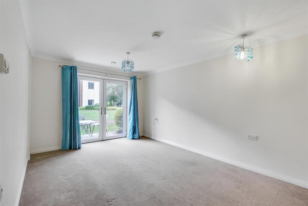 Open Planned Kitchen Living_1.jpeg